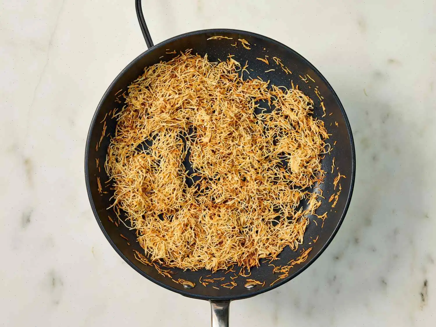 Dubai Chocolate Strawberry Dip Recipe