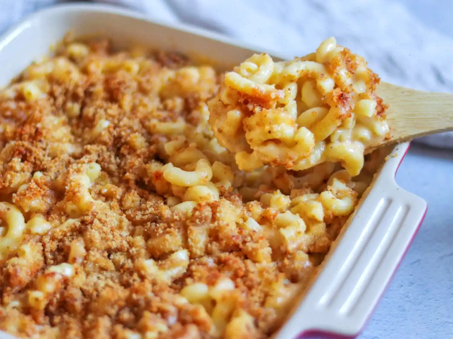 Homemade Mac and Cheese Recipe (with Video)
