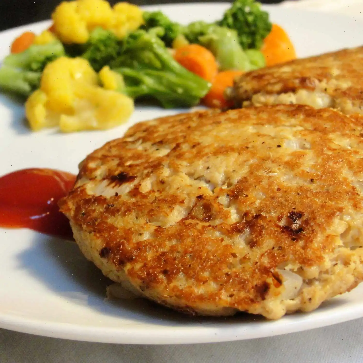 Grandma's Famous Salmon Cakes Recipe