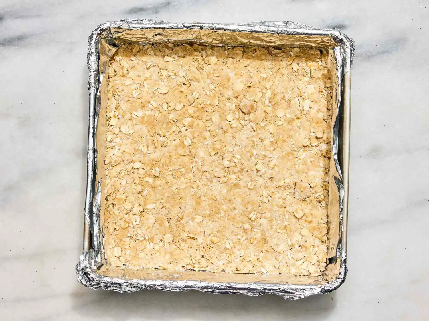 Delicious Raspberry Oatmeal Cookie Bars Recipe