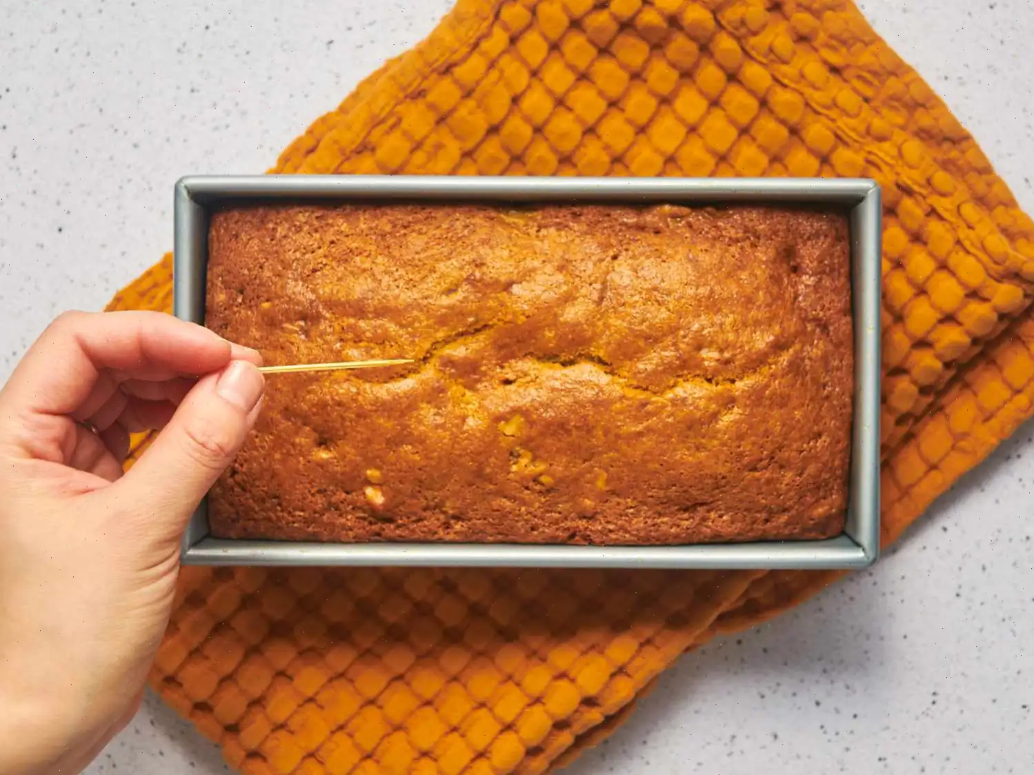 Janet's Rich Banana Bread Recipe