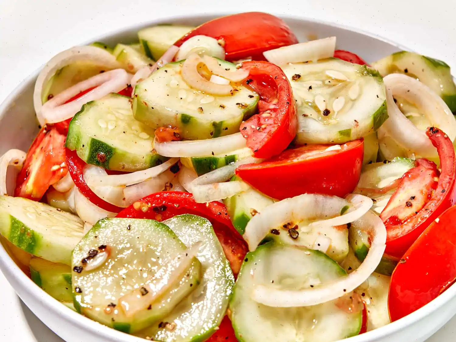 Mom’s Marinated Cucumber Tomato Salad Recipe