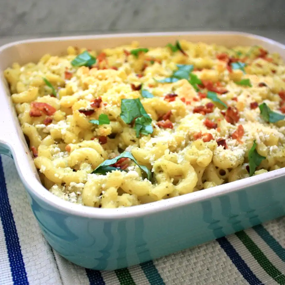 Bacon White Cheddar Pesto Mac and Cheese Recipe
