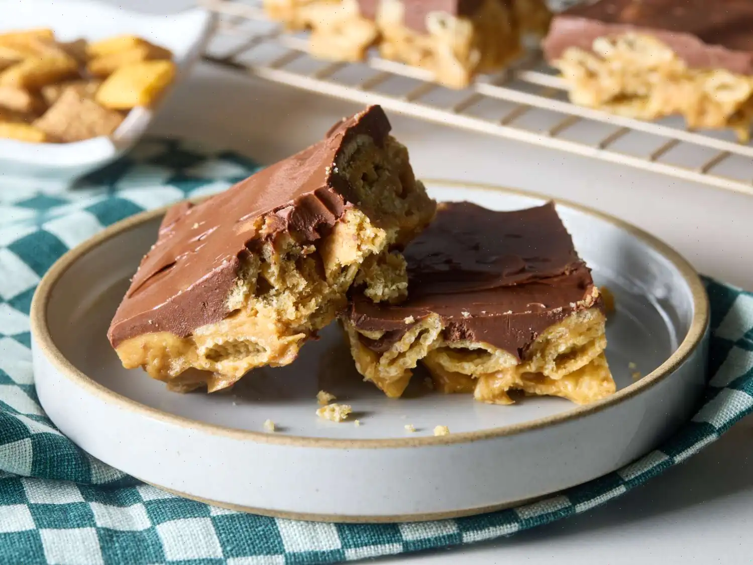 No-Bake Peanut Butter Chex Bars Recipe