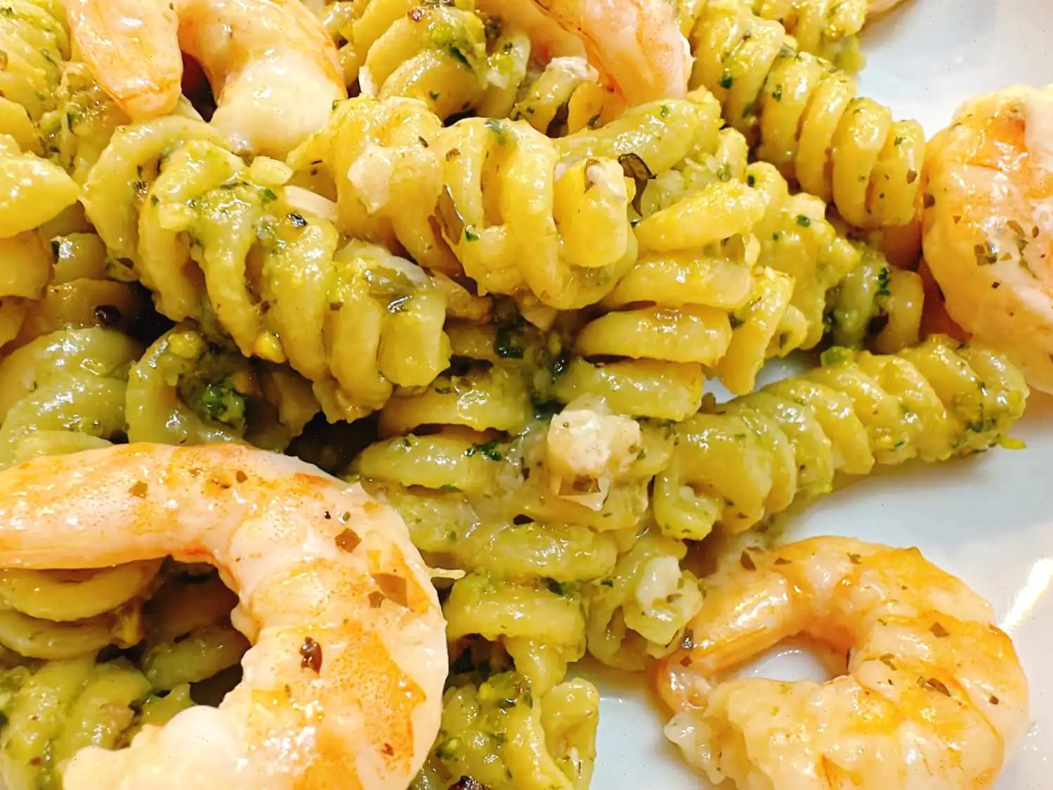 Pistachio Pesto Pasta with Shrimp Recipe