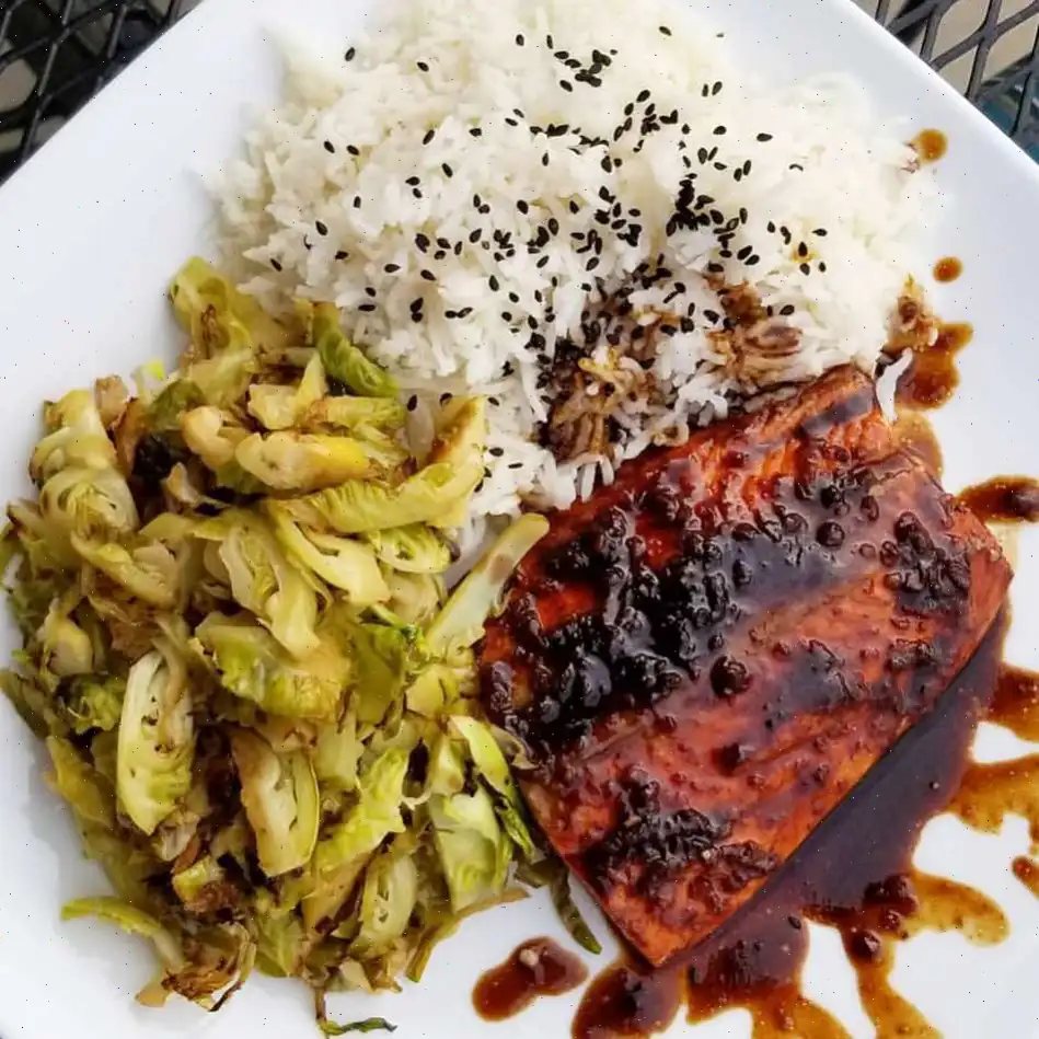 Balsamic-Glazed Salmon Fillets Recipe
