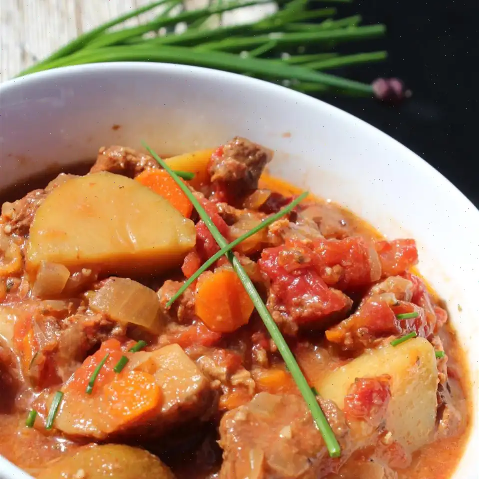 Mom's Basic Vegetable Beef Stew Recipe