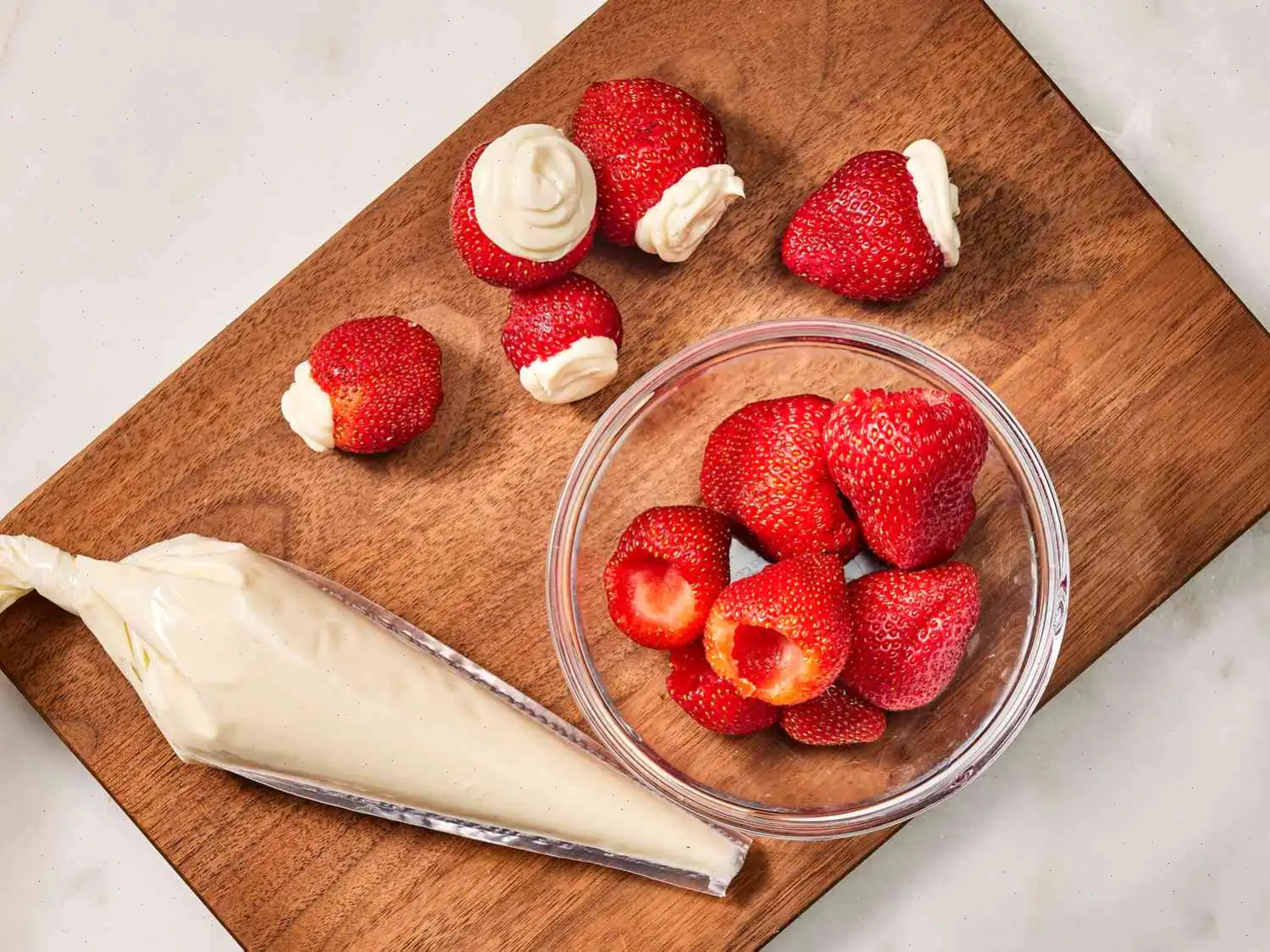 Cheesecake-Stuffed Strawberries Recipe