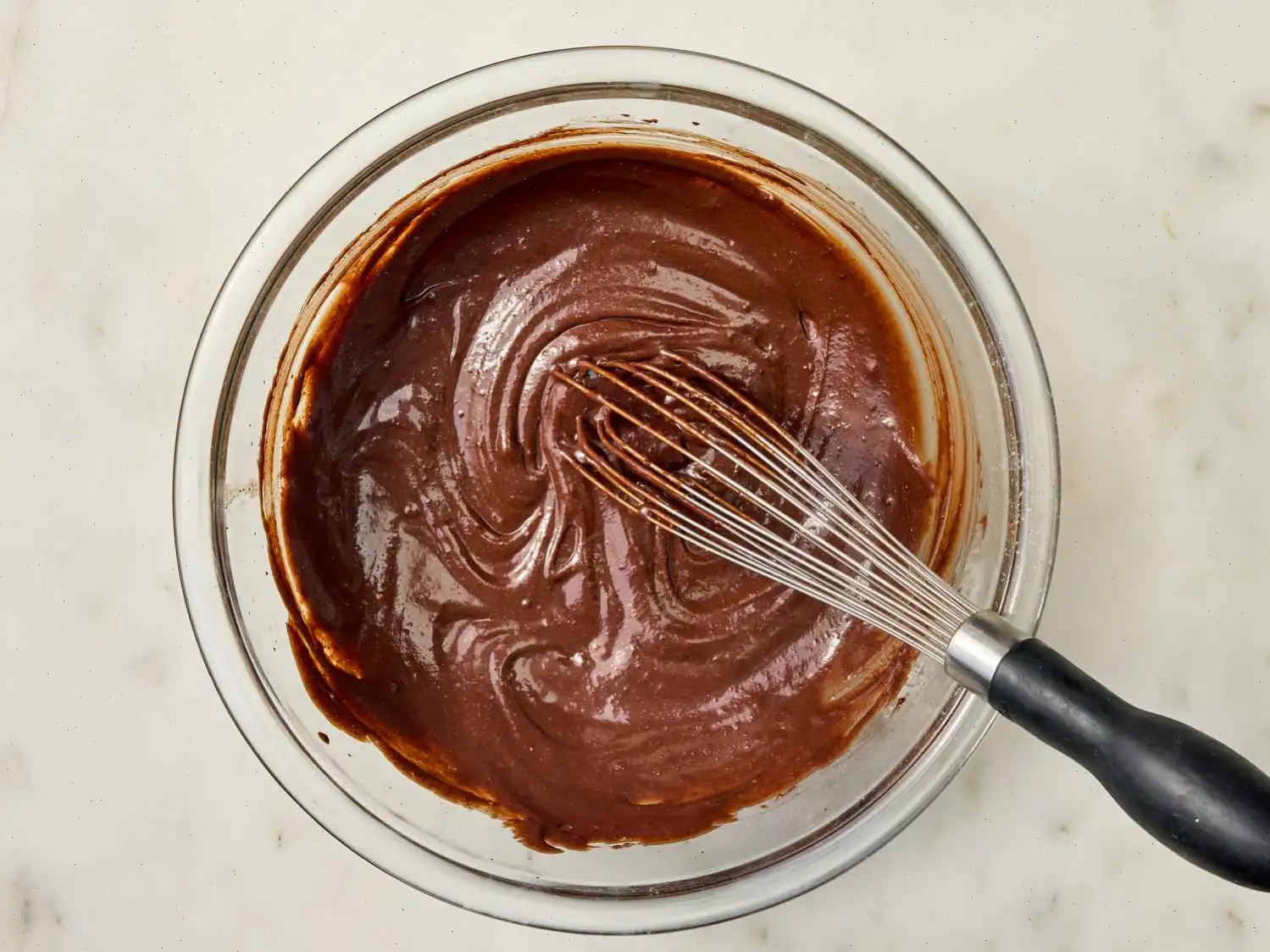 Dubai Chocolate Strawberry Dip Recipe