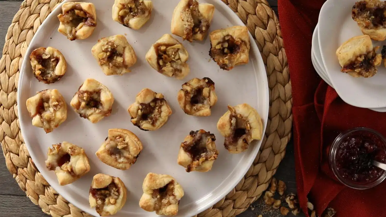 Cranberry Brie Bites Recipe