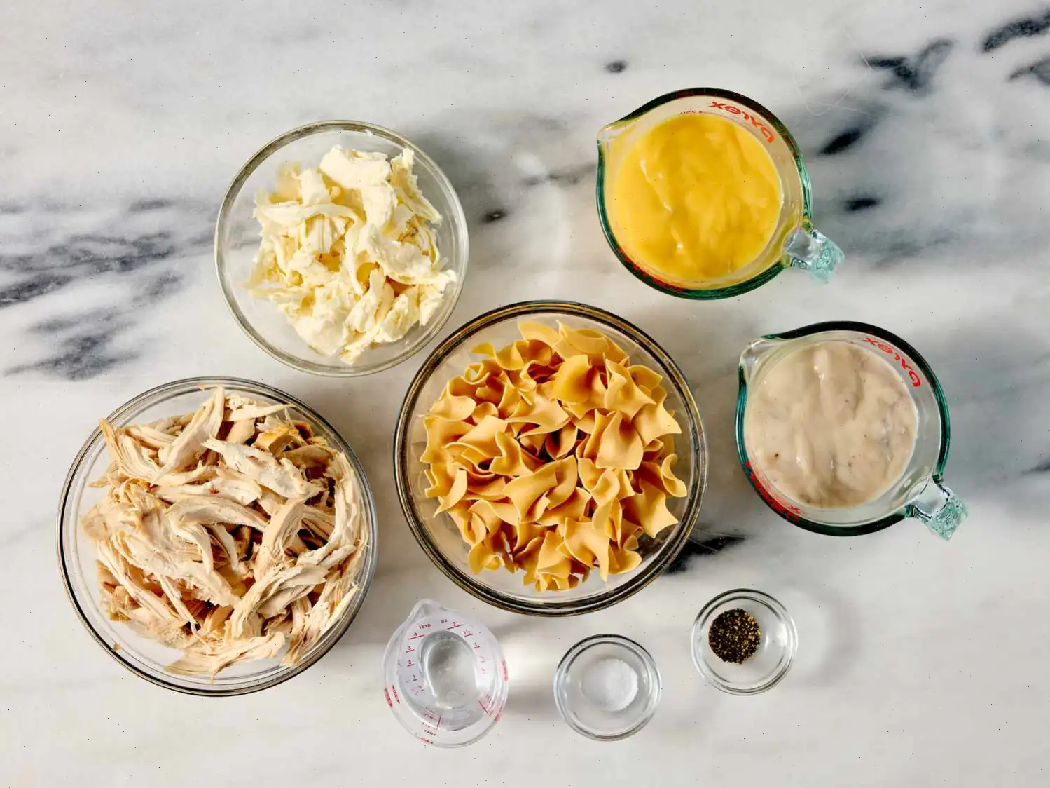 Easy Chicken Noodle Casserole Recipe