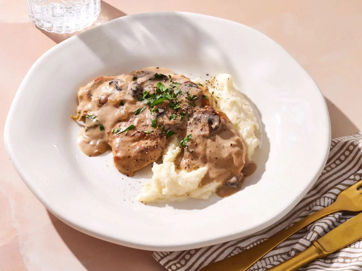Turkey Chops with Mushroom Gravy Recipe