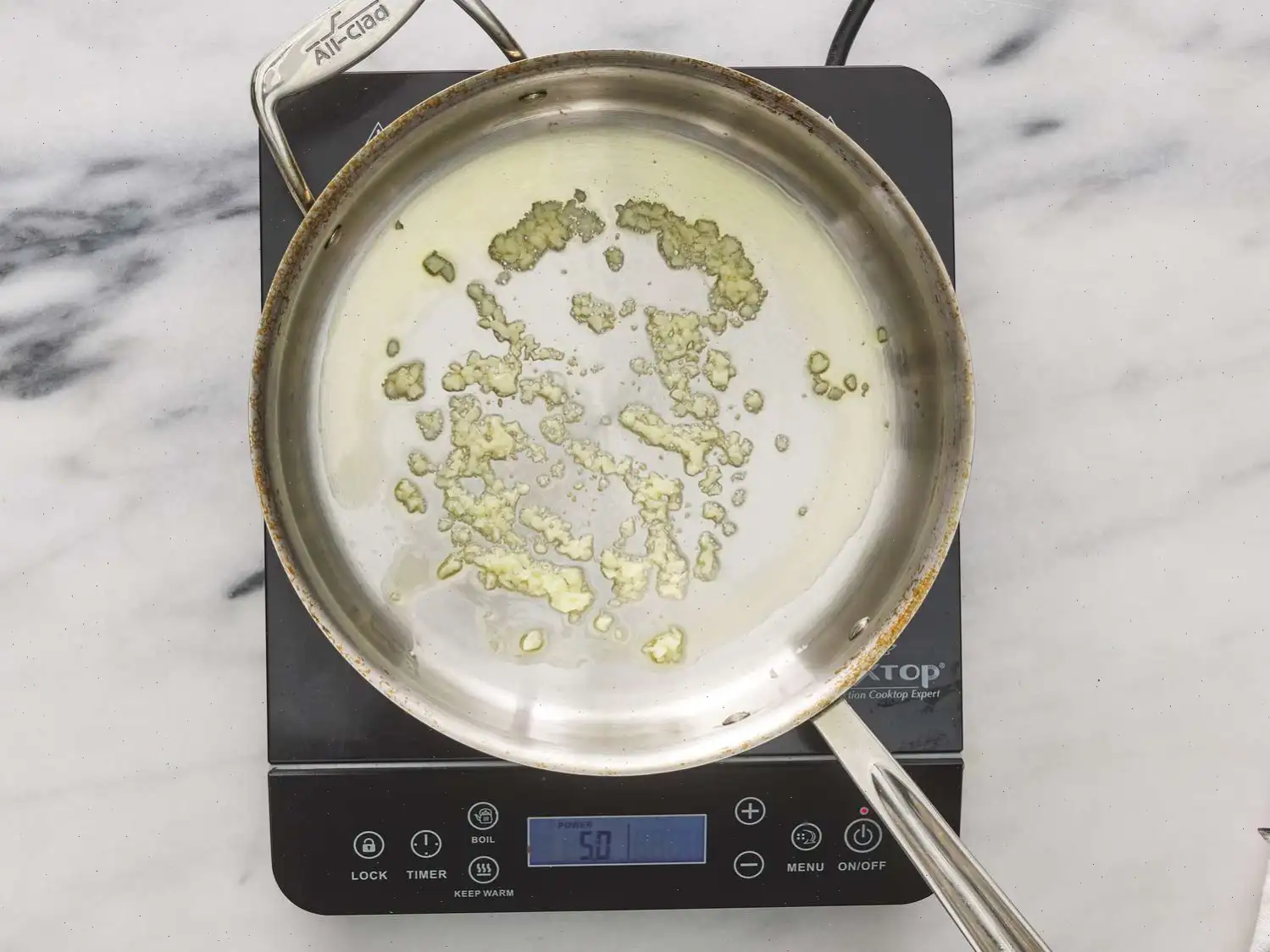 Creamy Garlic Pasta Recipe