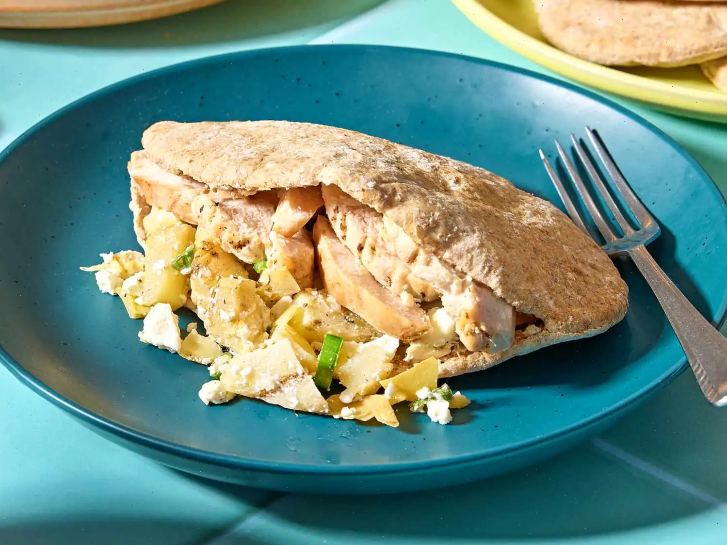 Mediterranean Chicken Pitas Recipe