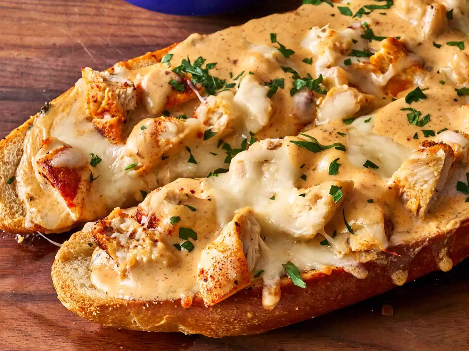 Chicken Alfredo Garlic Bread Recipe