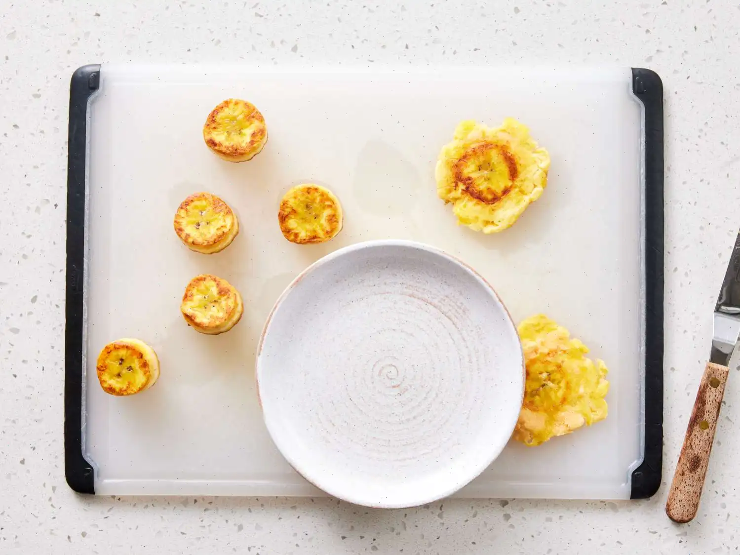 Puerto Rican Tostones (Fried Plantains) Recipe