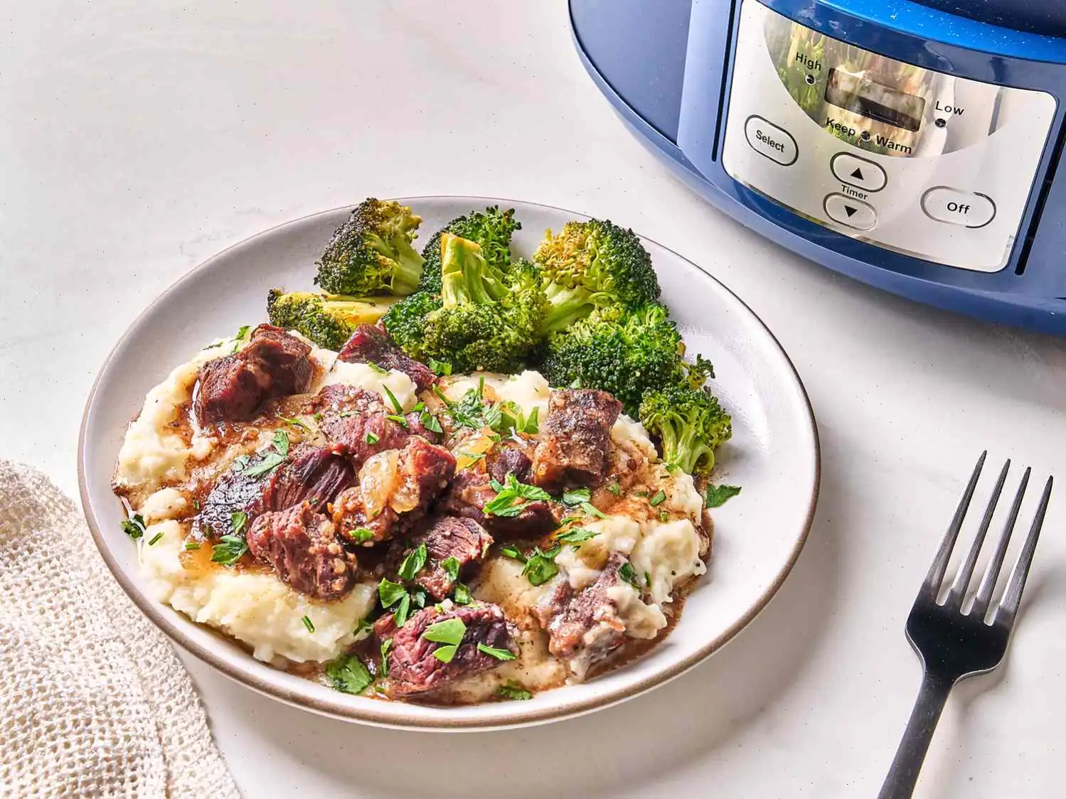 Crockpot Garlic Butter Steak Bites Recipe