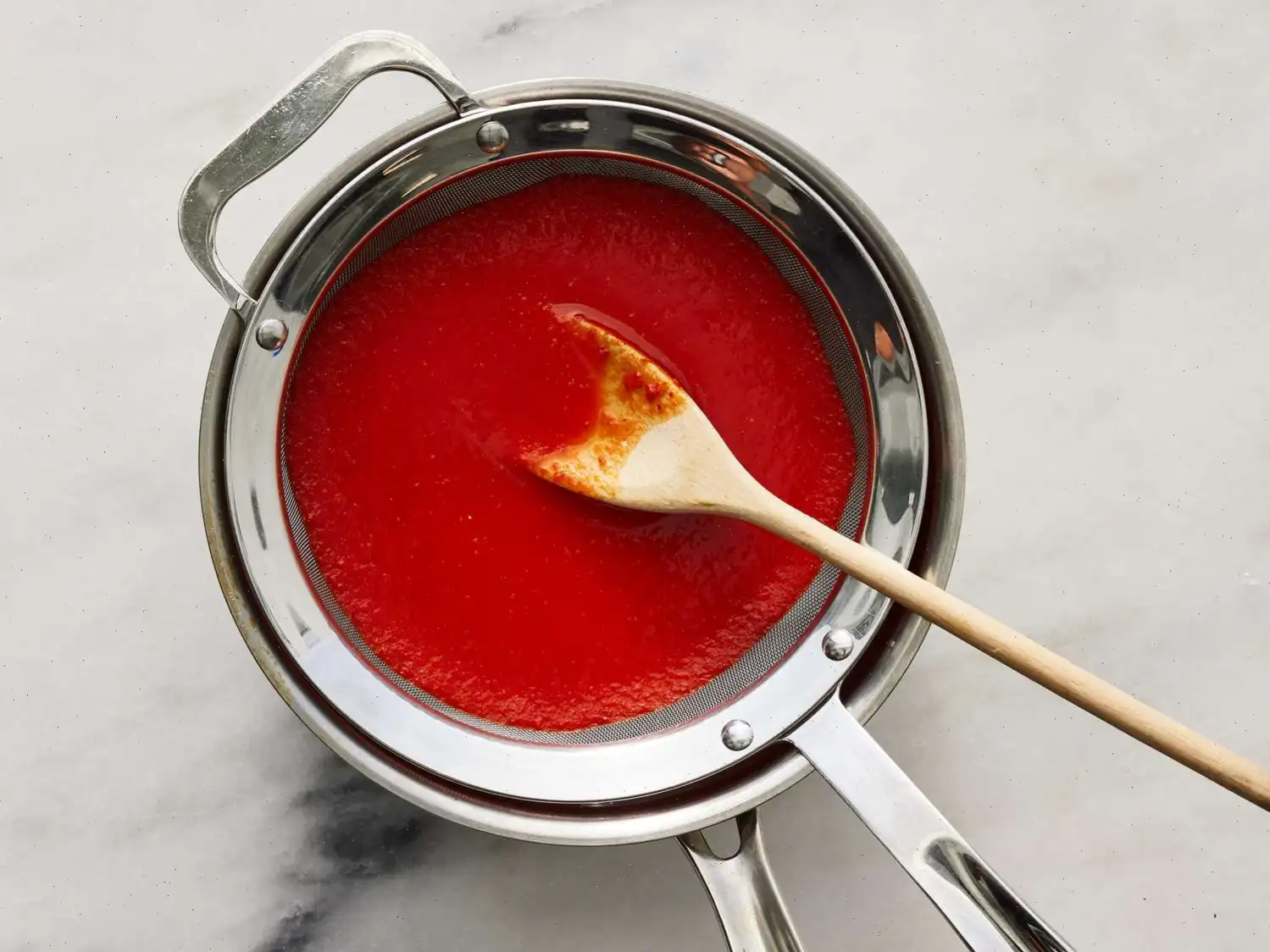 How to Make Homemade Sriracha Sauce Recipe