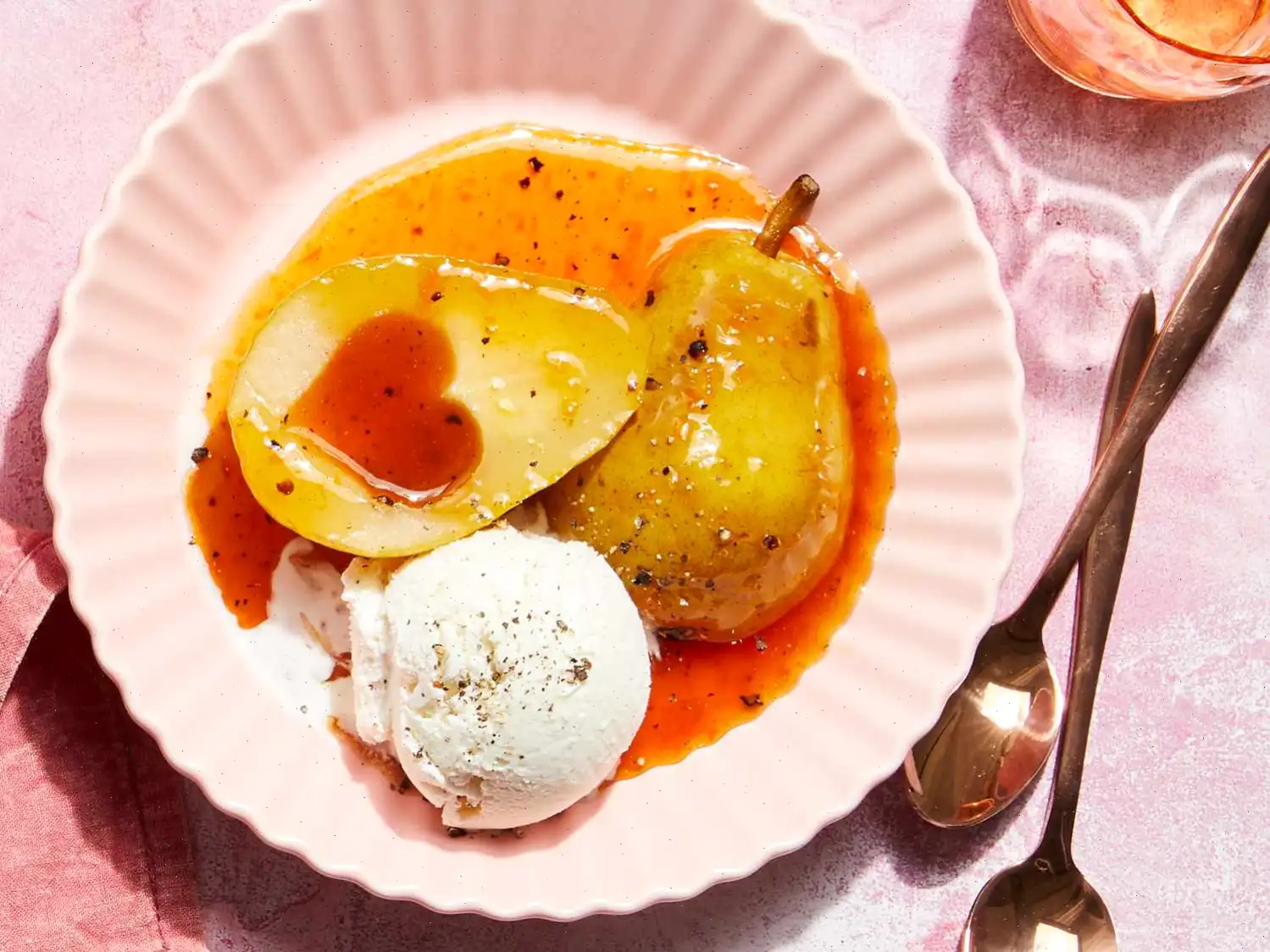 Poached Pears with Apricot Sauce Recipe