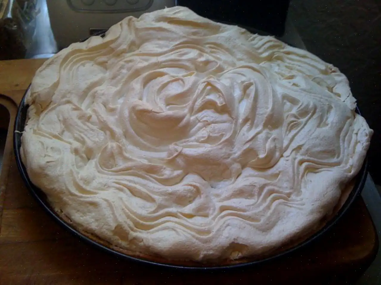 German Rhubarb Meringue Cake Recipe