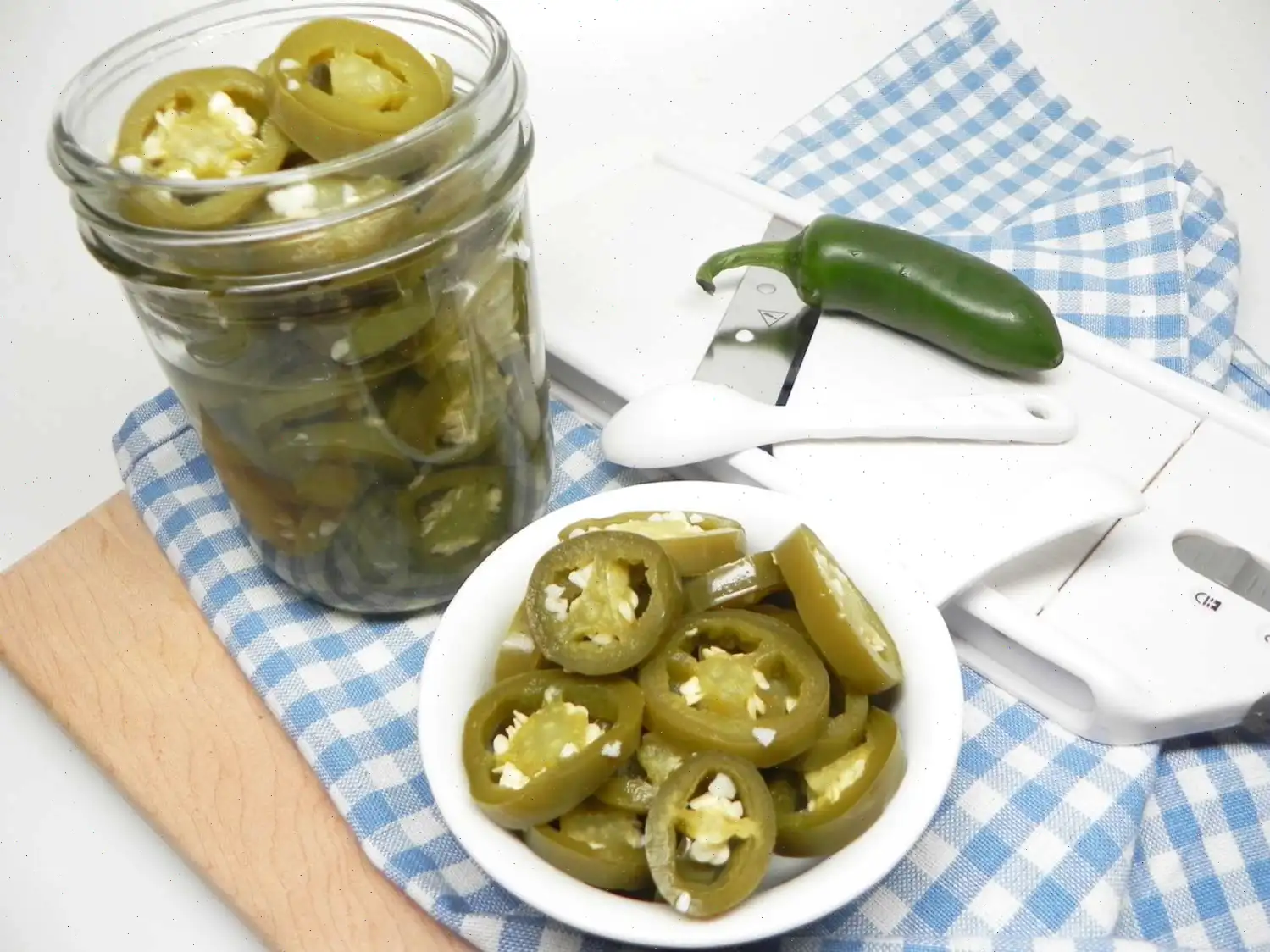 Instant Pot Pickled Jalapeño Rings Recipe