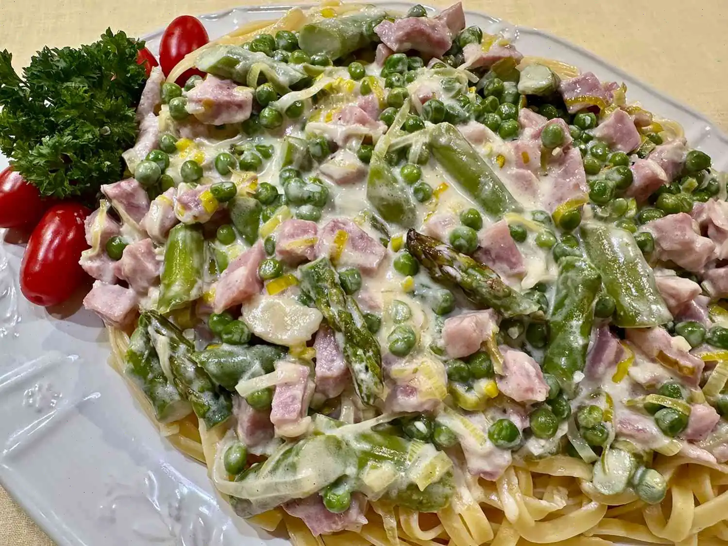 Creamy Spring Vegetable and Ham Pasta Recipe