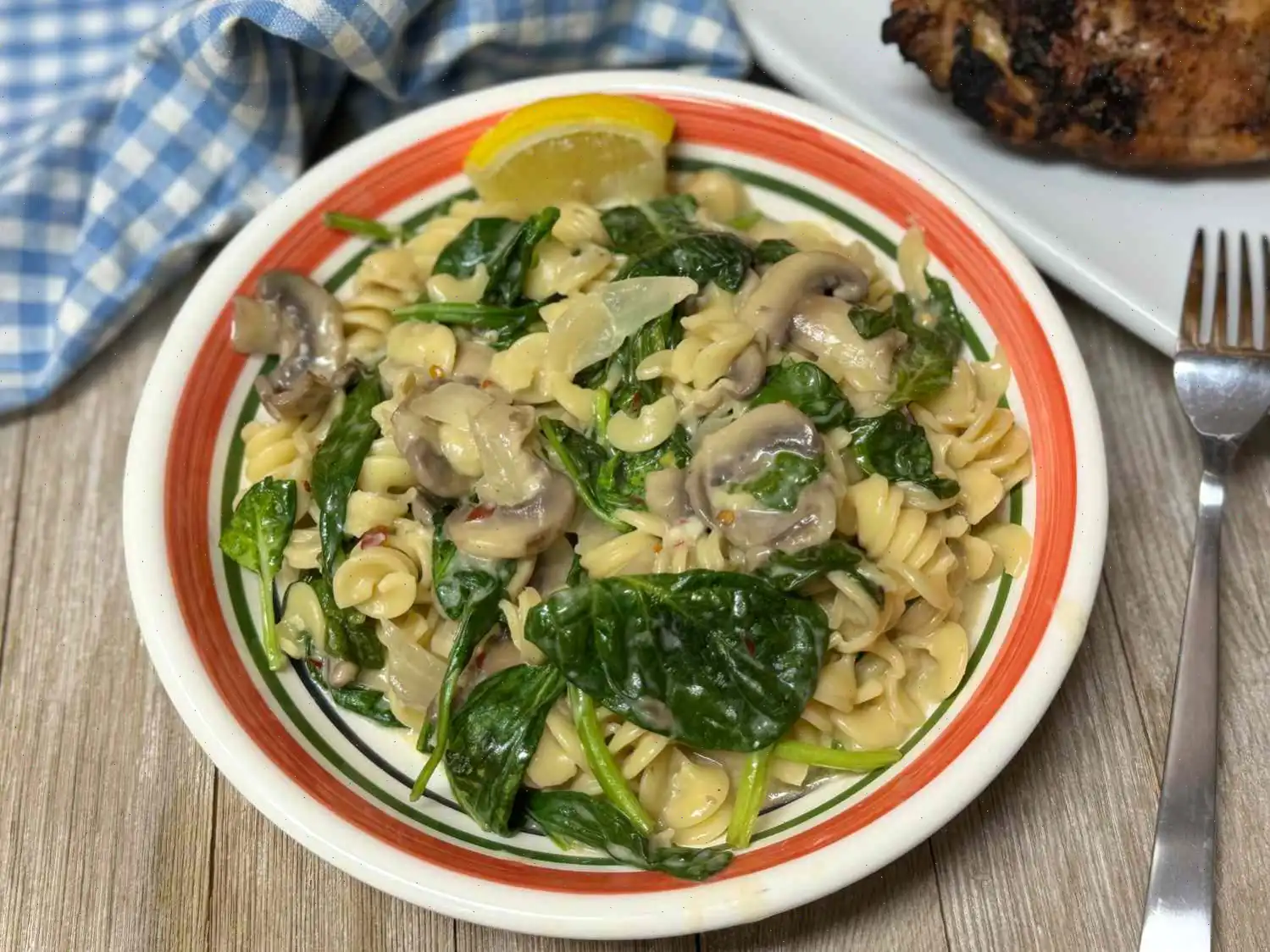 One Pot Spinach Mushroom Pasta Recipe