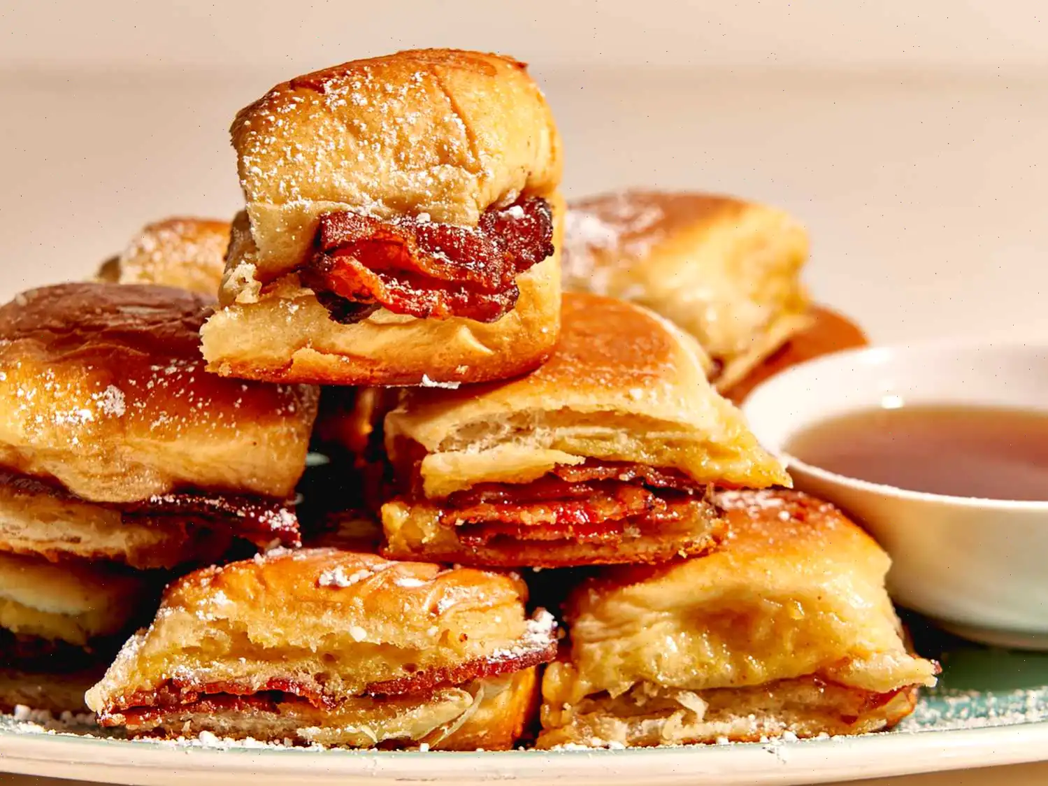 Bacon-Stuffed French Toast Sliders Recipe