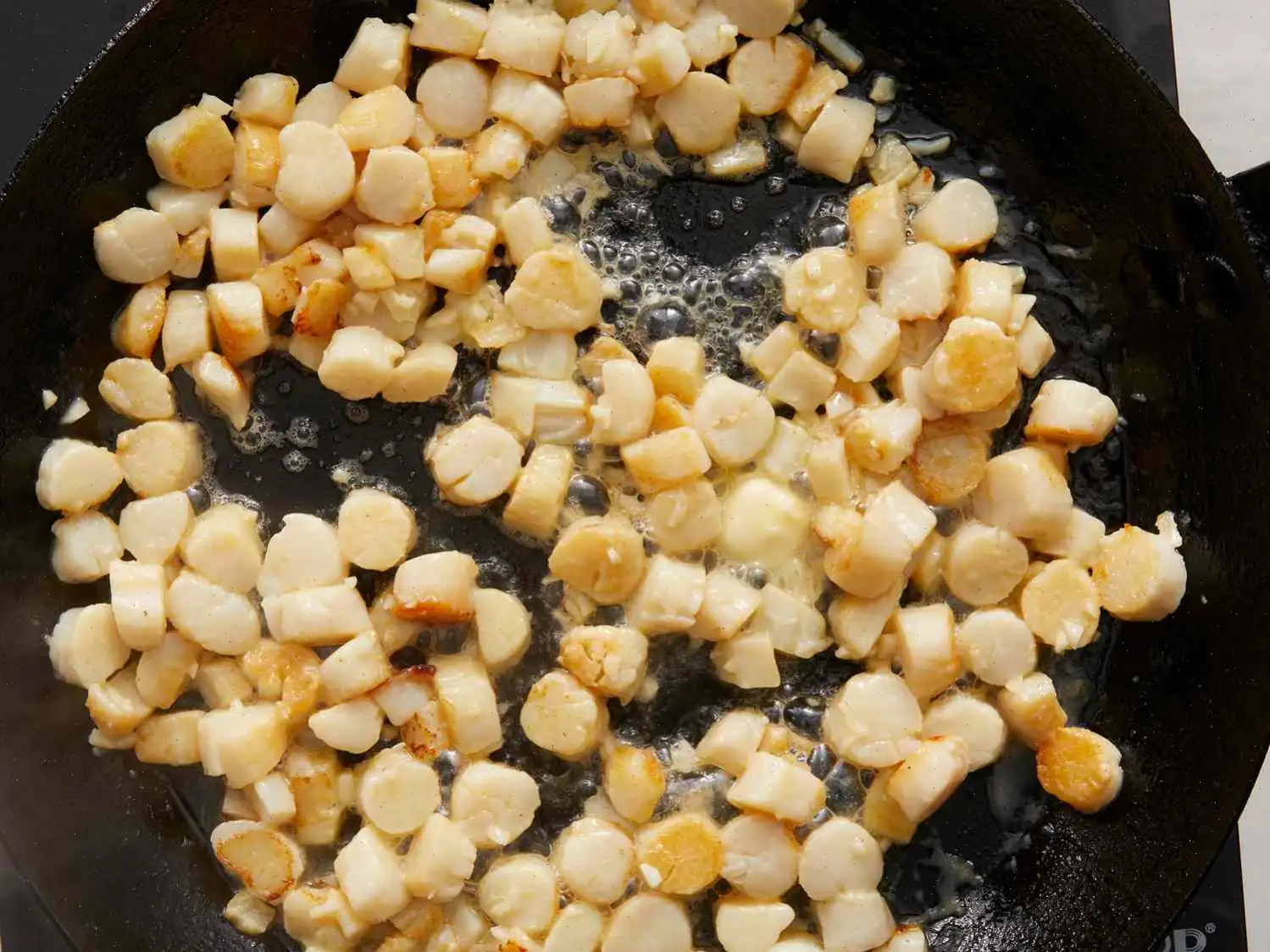 Creamy Bay Scallop Spaghetti Recipe