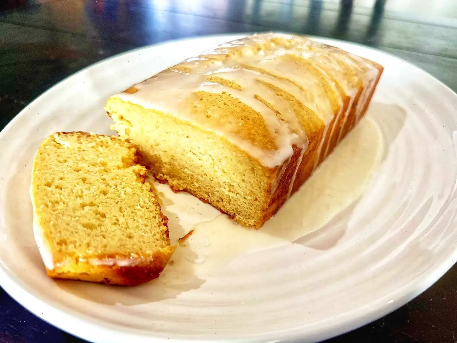 4-Ingredient Lemon Pound Cake Recipe