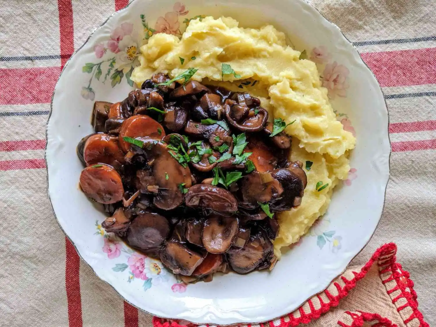 French-Style Mushroom Stew Recipe
