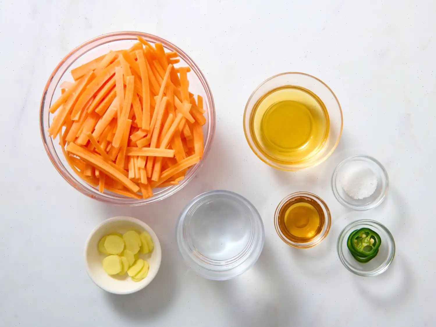 Sweet and Spicy Quick Pickled Carrots Recipe