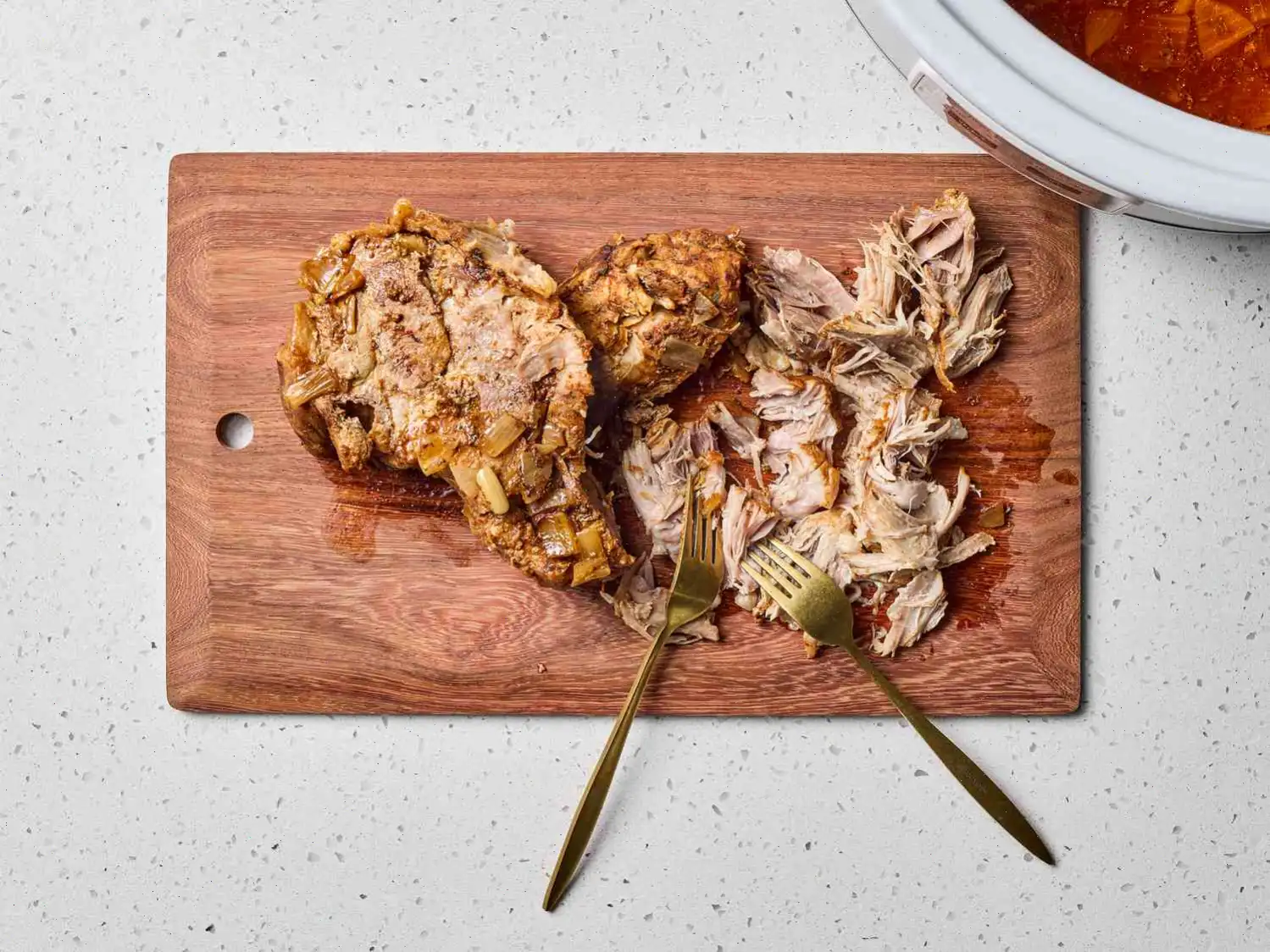 Slow Cooker Texas Pulled Pork Recipe (with Video)