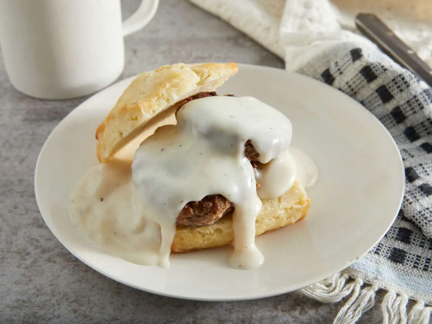 Mom's Country White Gravy Recipe