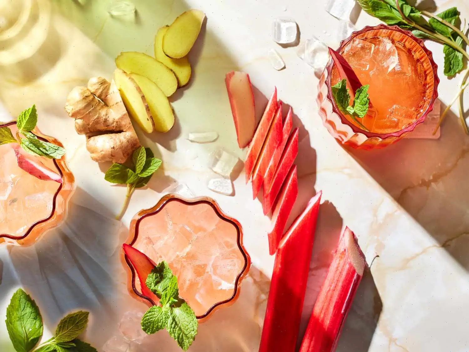 Green Tea and Honey-Rhubarb Punch Recipe