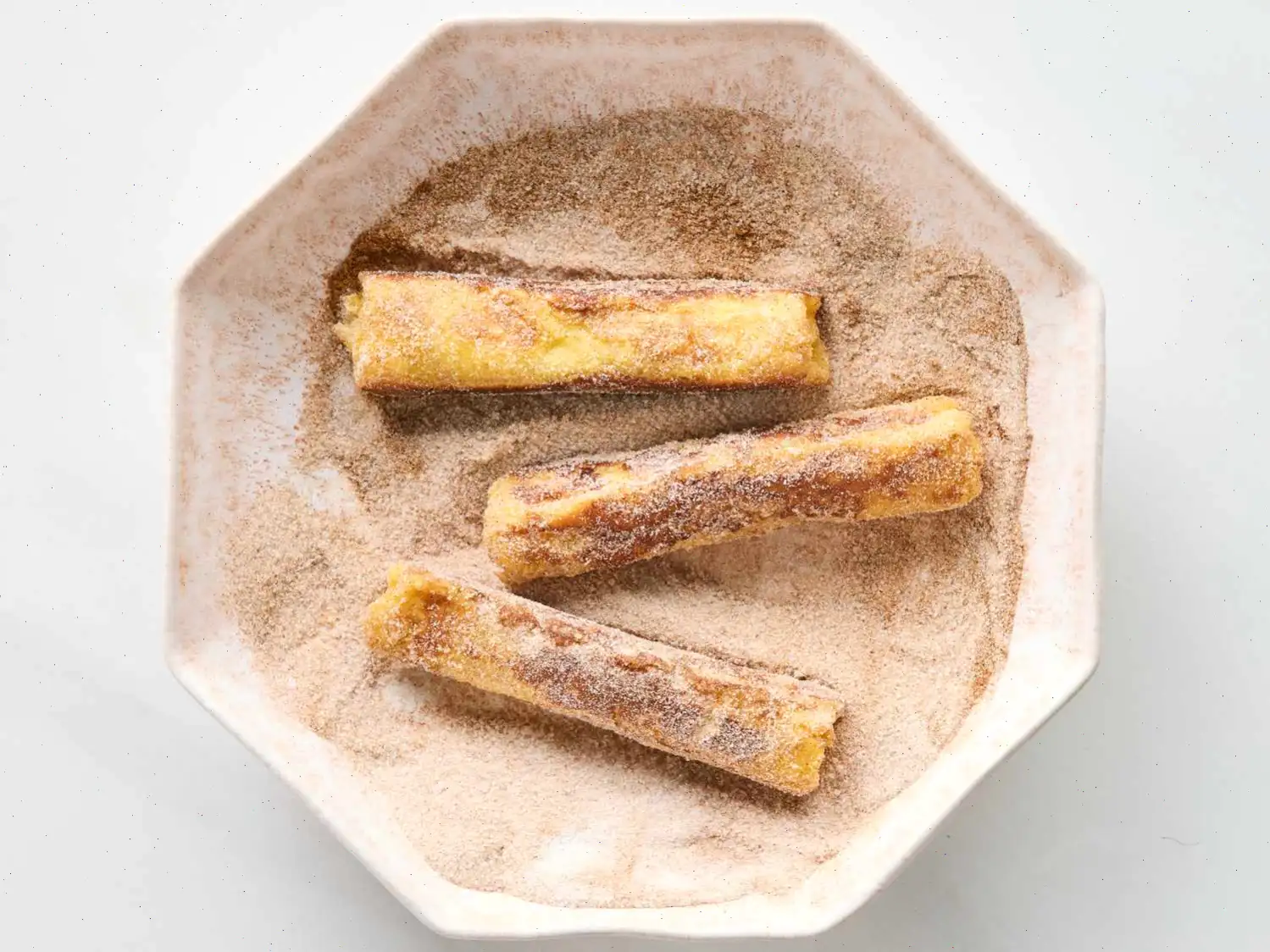 Strawberry Churro Roll Ups Recipe