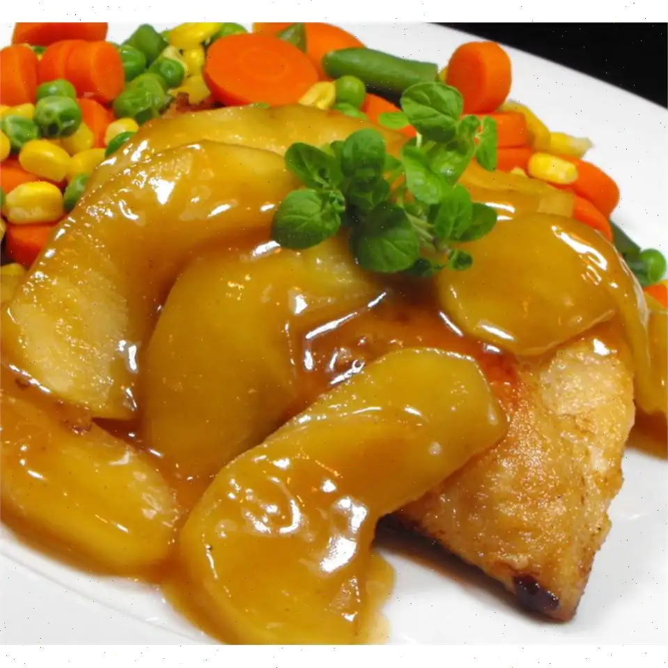 Easy Chicken Cutlets with Apples Recipe