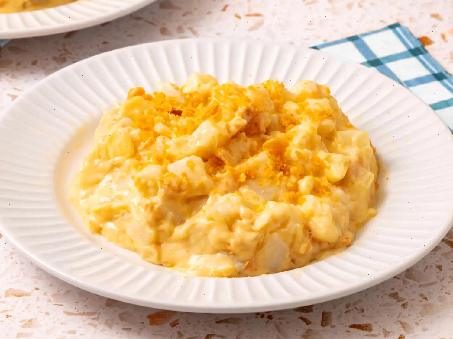 Easy Slow Cooker Cheesy Potatoes Recipe