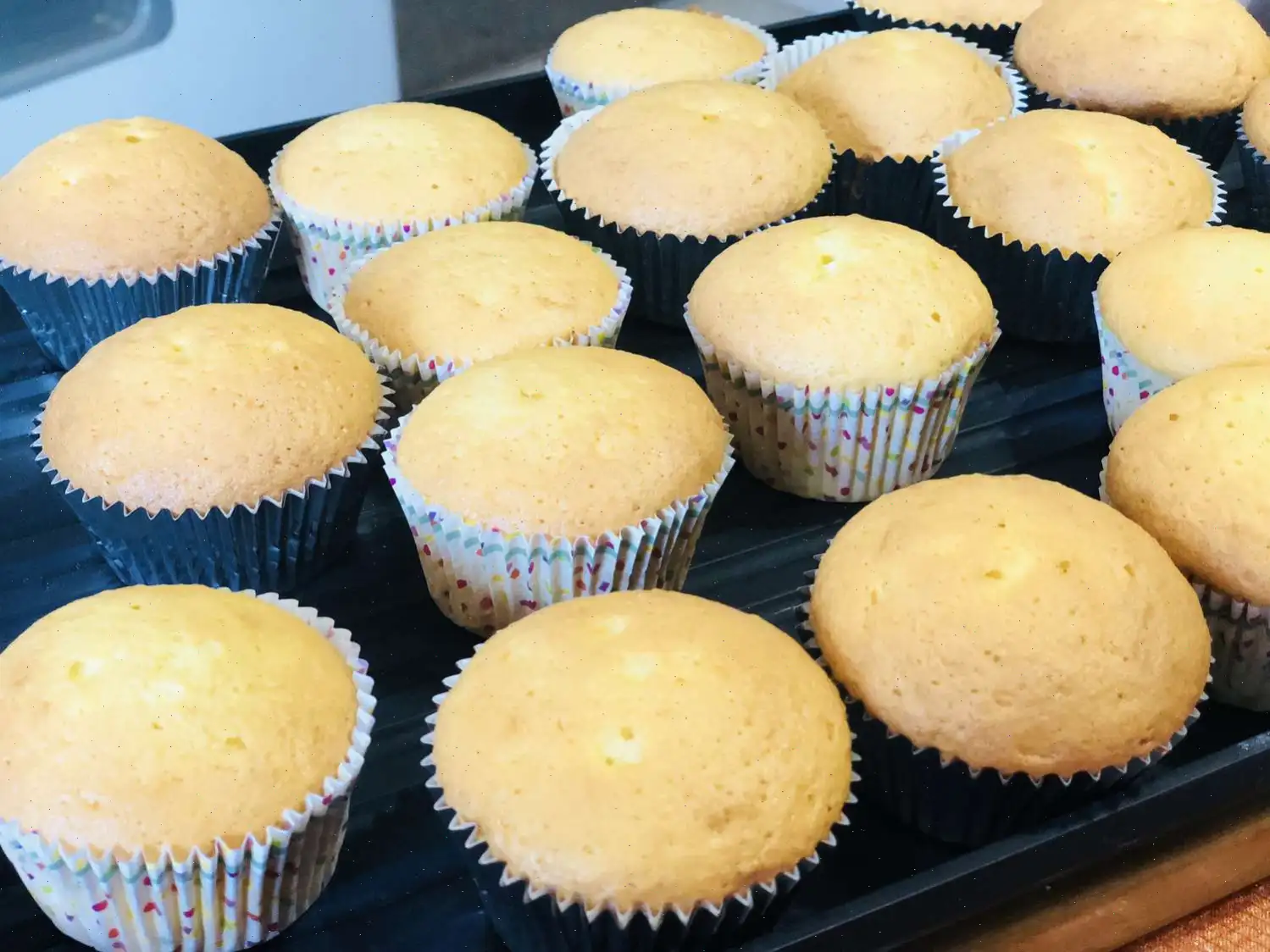 Mamon (Sponge Cakes) Recipe