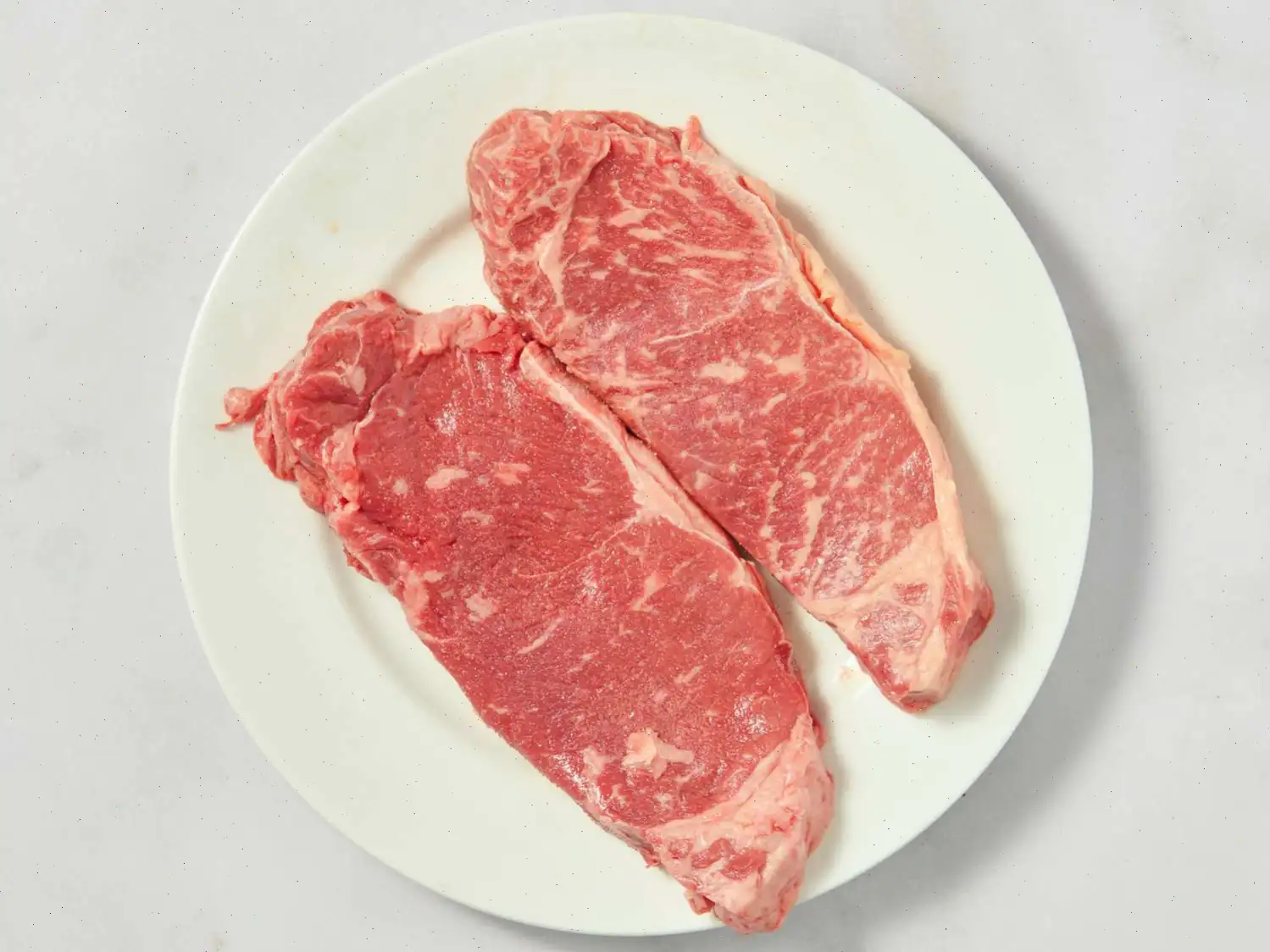 Steak with Creamy Peppercorn Sauce Recipe