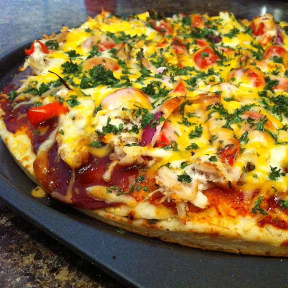 Barbecue Chicken Grilled Pizza Recipe