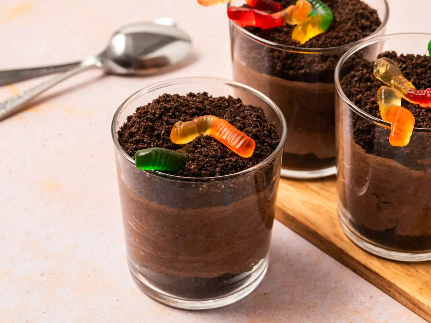 Quick and Easy Dirt Cups Recipe