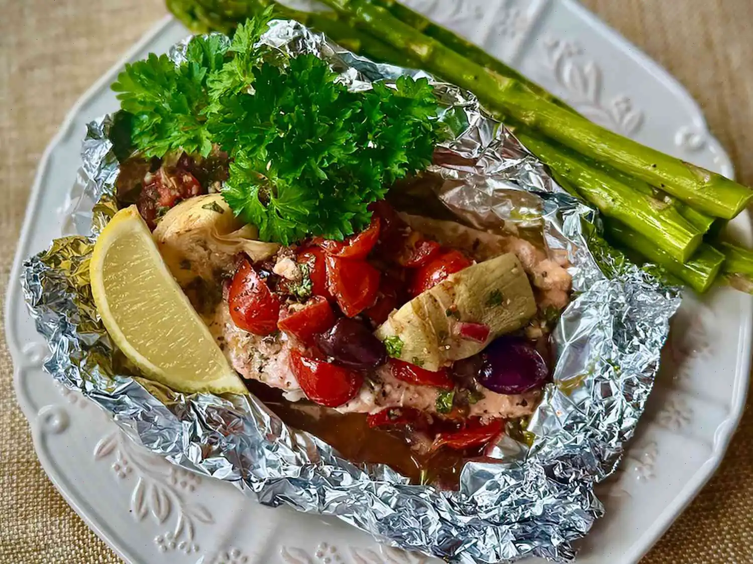 Mediterranean Salmon Baked in Foil Recipe