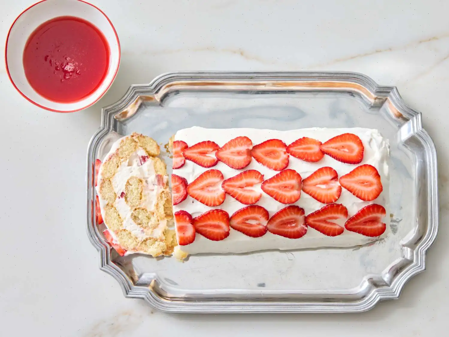 Strawberry Tiramisu Roll Recipe