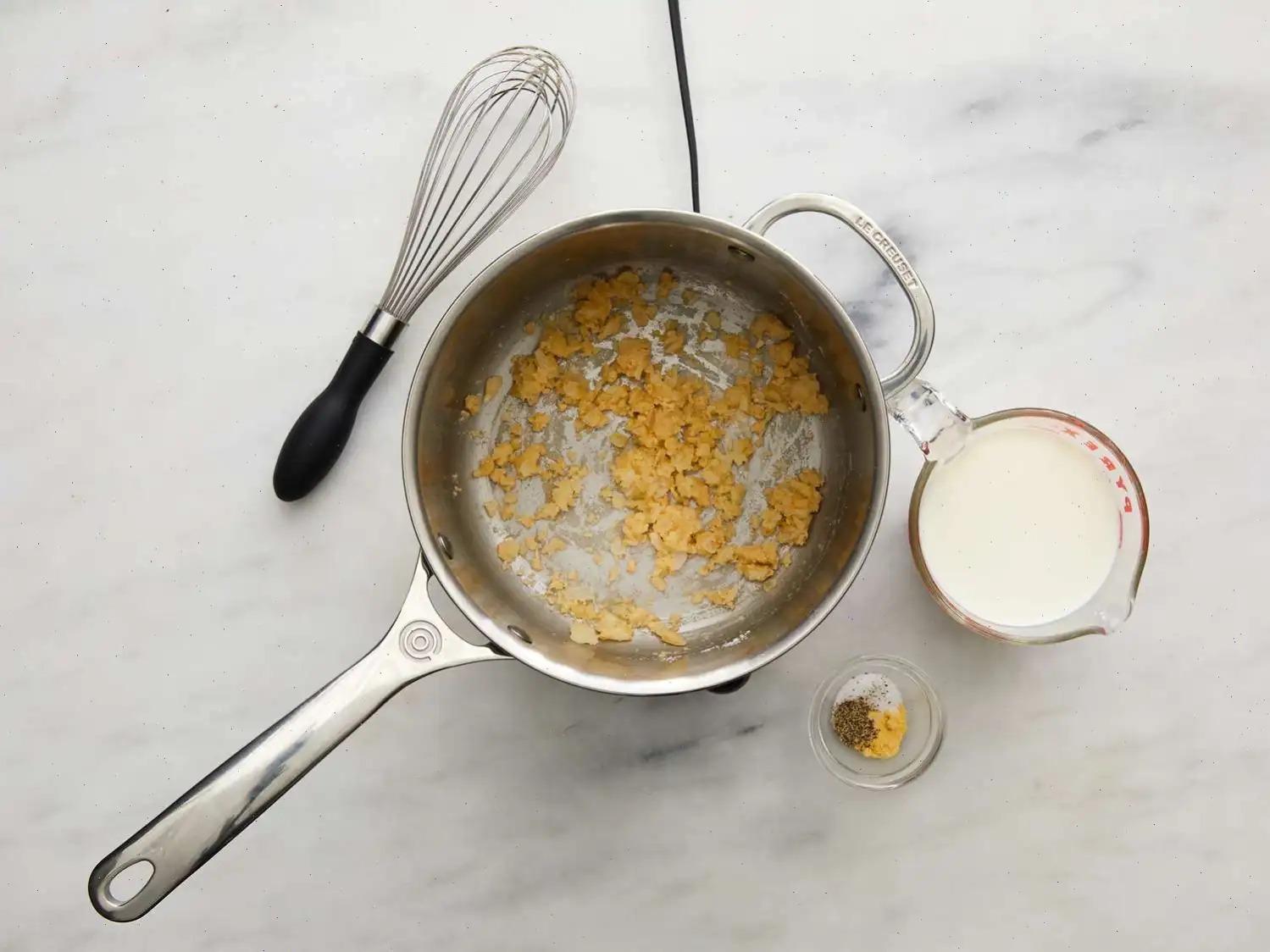 Mom's Favorite Baked Mac and Cheese Recipe