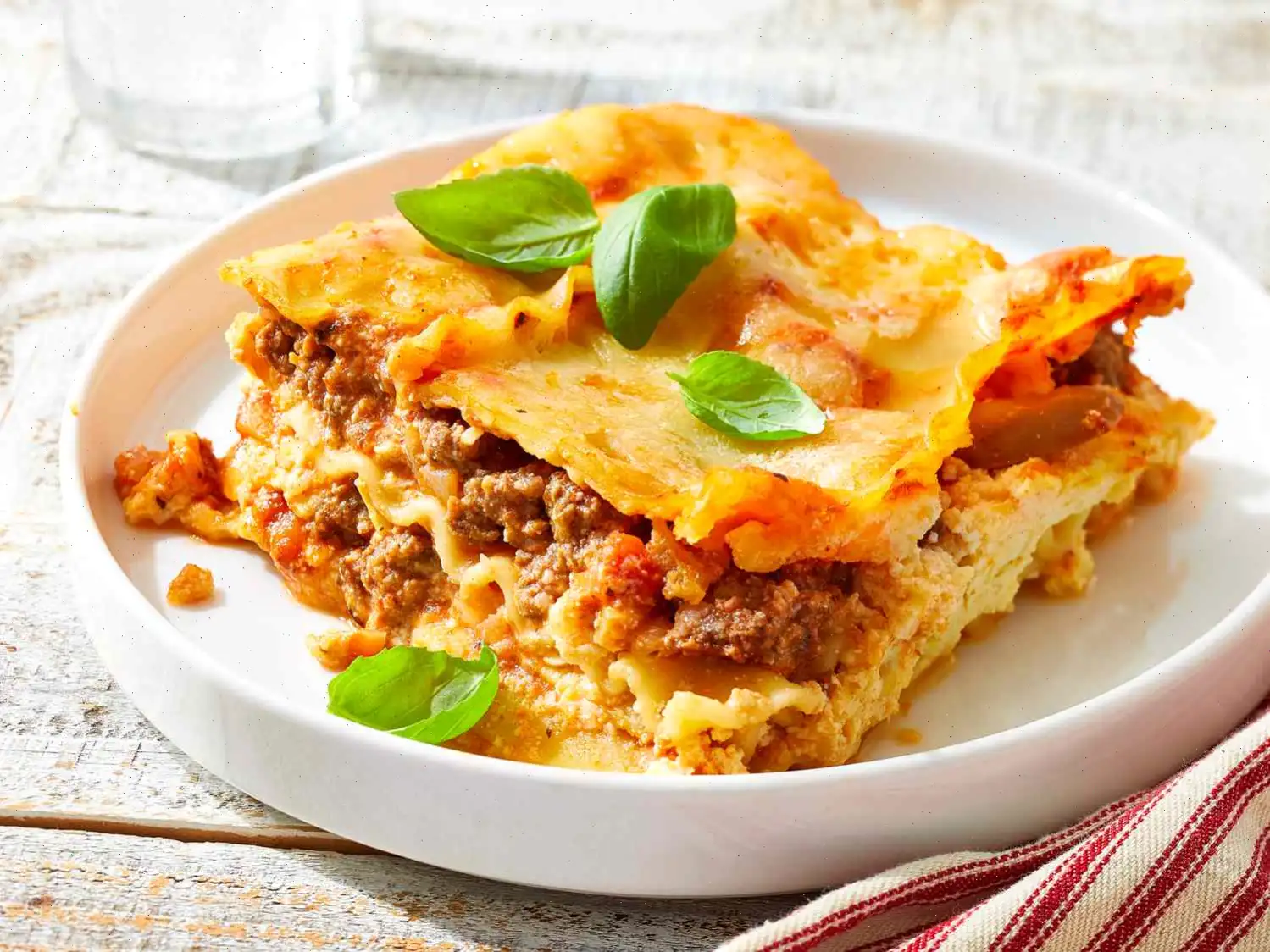 Easy Lasagna with Uncooked Noodles Recipe