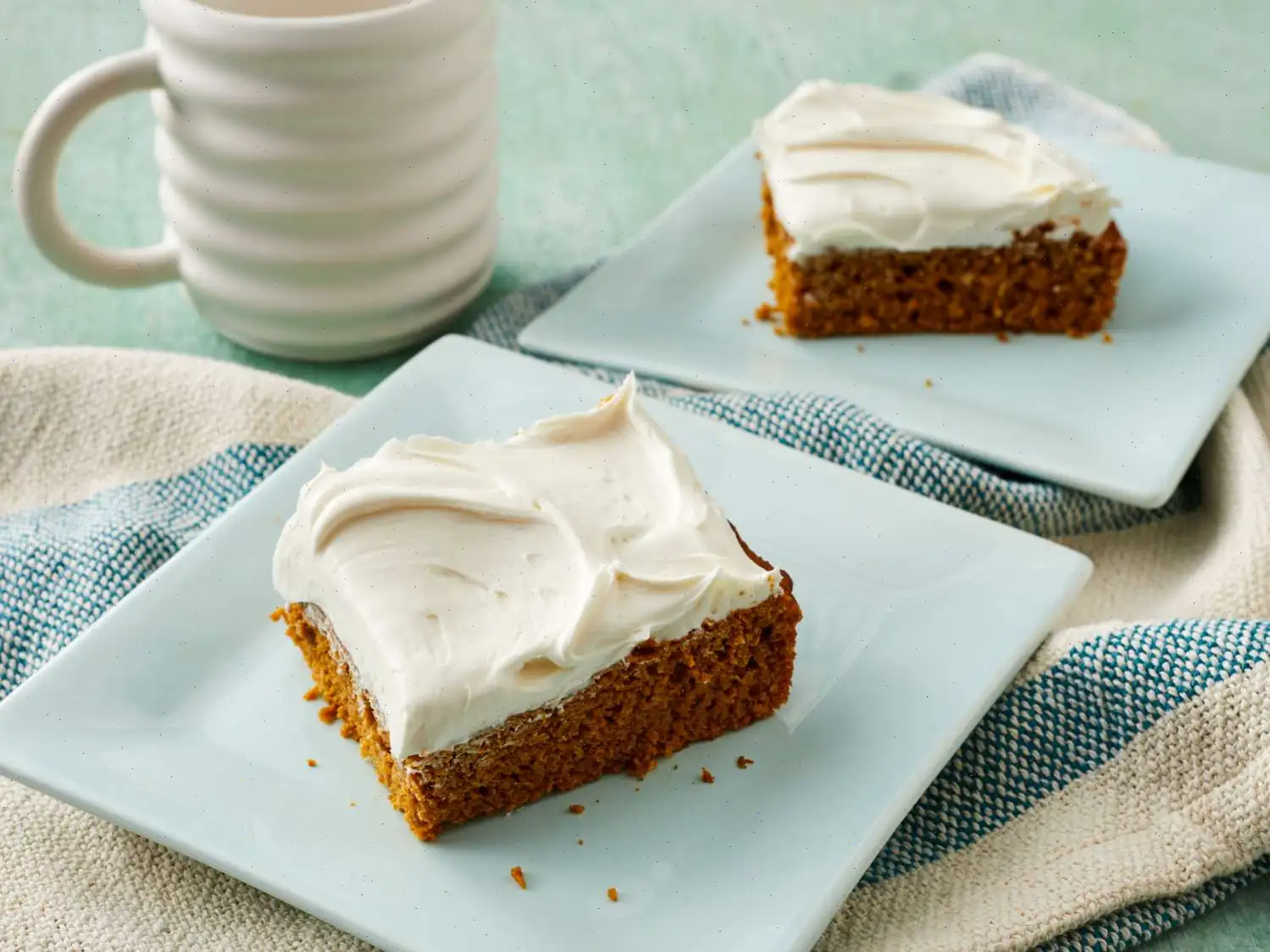 2-Ingredient Pumpkin Cake Recipe