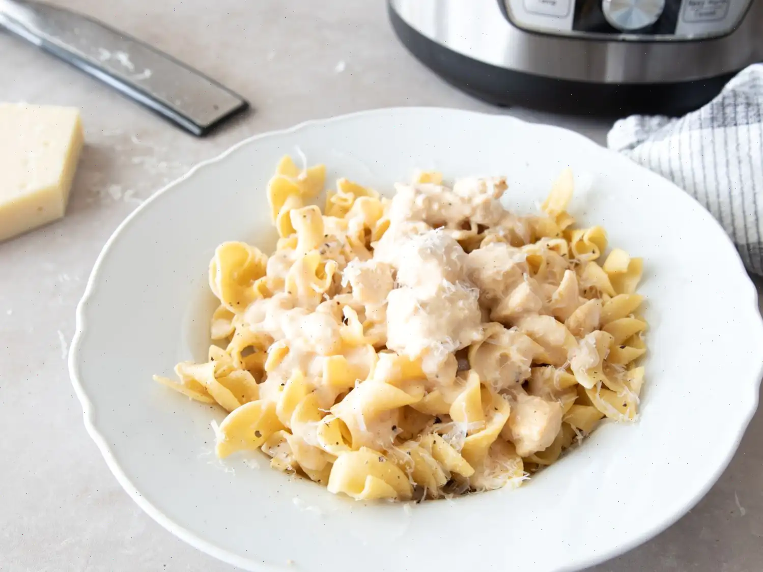 Slow Cooker Chicken Alfredo Recipe