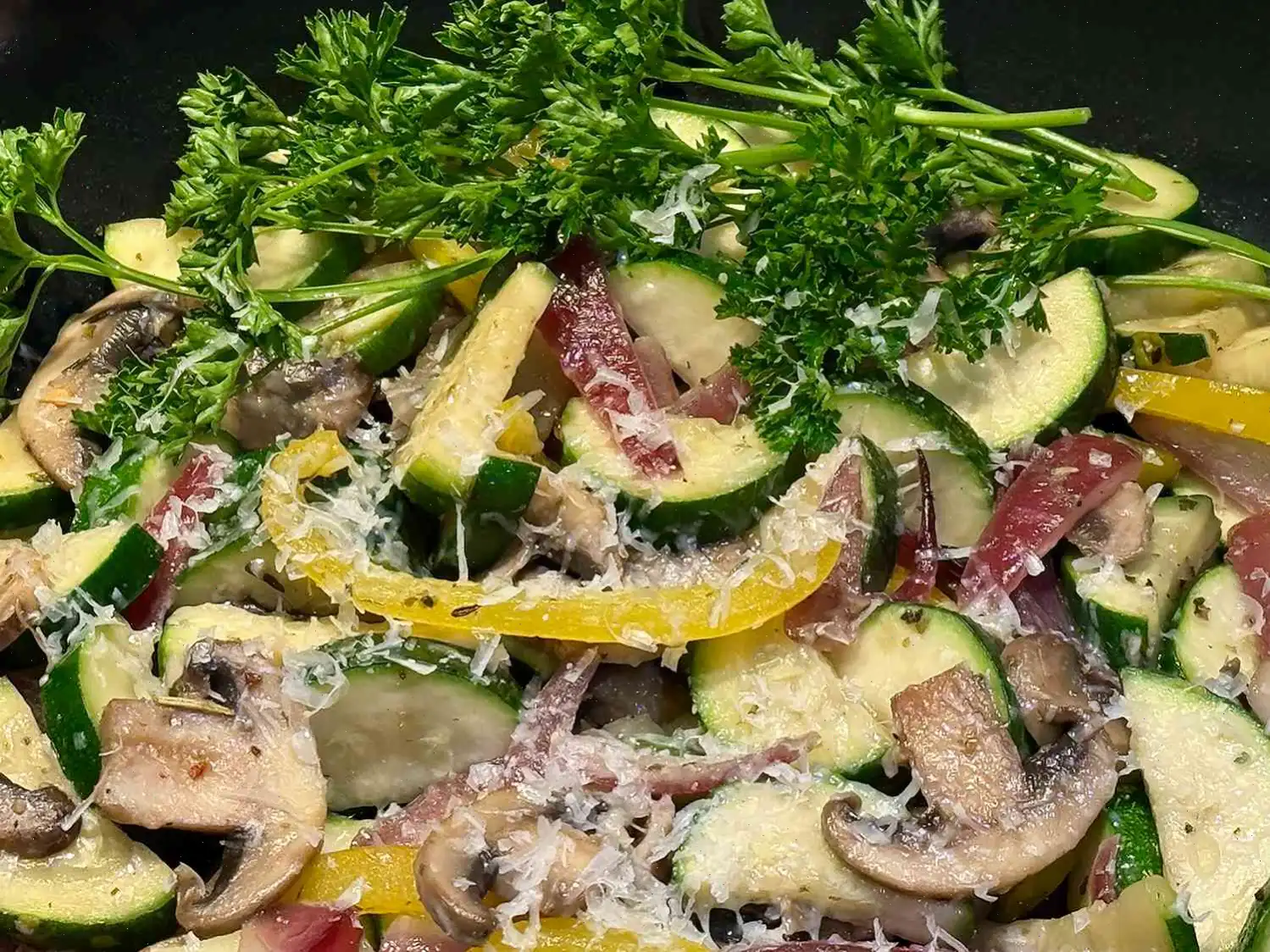 Easy Zucchini Mushroom Skillet Recipe