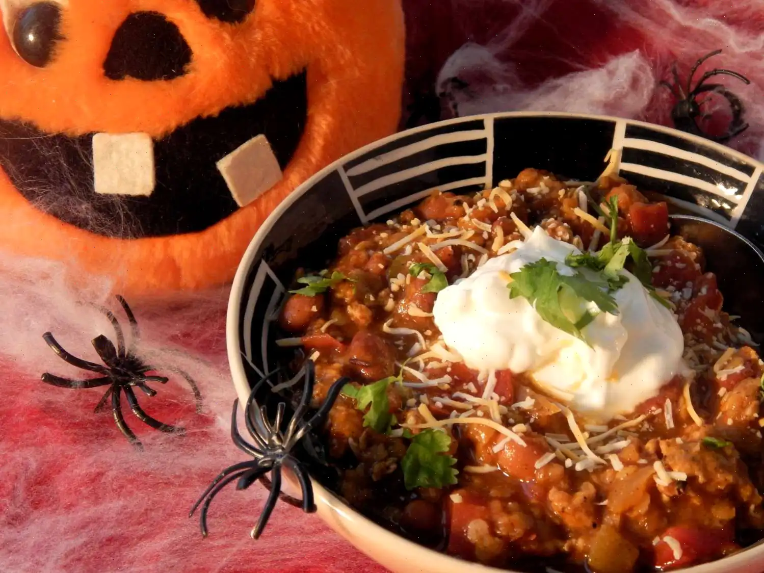 Spooky Slow Cooker Turkey Lentil Chili Recipe